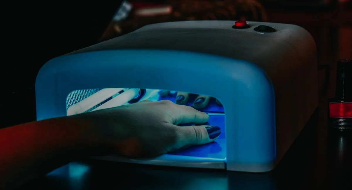 Les modele des ongles en gel qui restent beaux quand la vie ne ralentit pas
